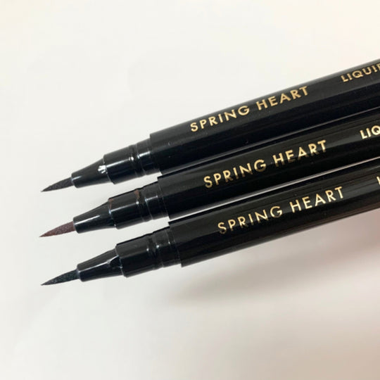 KOJI Eyeliner líquido Spring Heart 16g