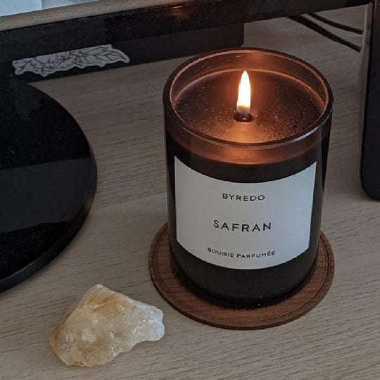 BYREDO เทียนหอม Safran Candle 240 กรัม