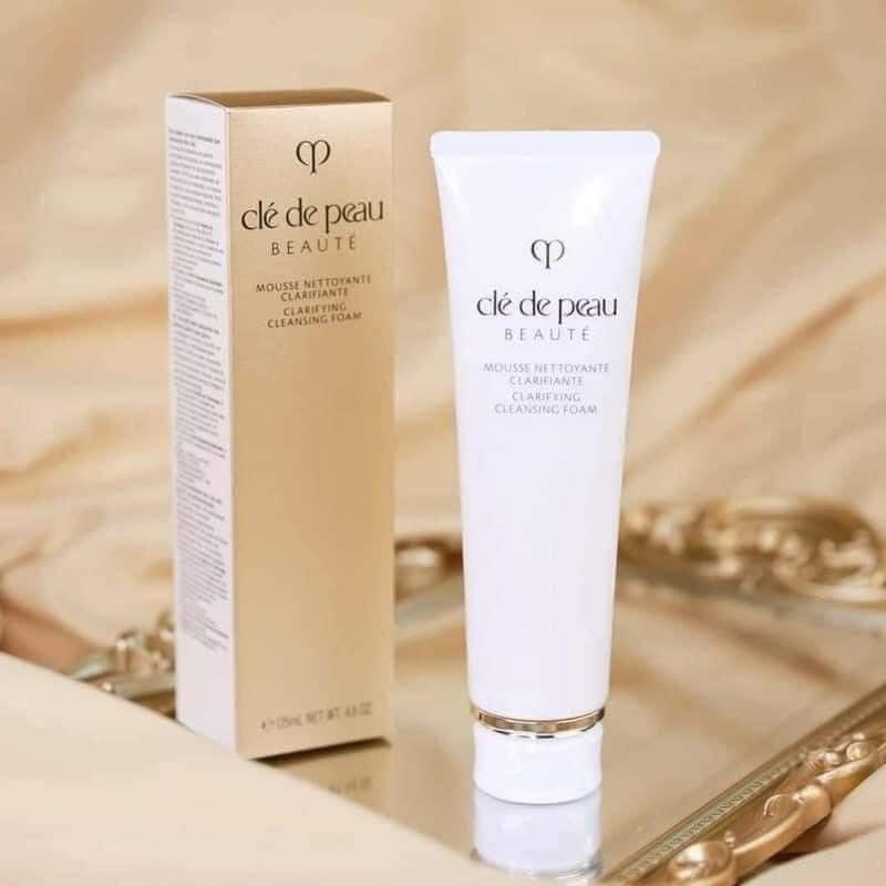 cle de peau BEAUTE رغوة التنظيف المنعمة للسيدات 125 مل