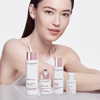 CLARINS ไบรท์พลัส ดาร์ก สปอต ทาร์เก็ตติ้ง มอยส์เจอร์ไรซิ่ง อิมัลชั่น 75 มล.