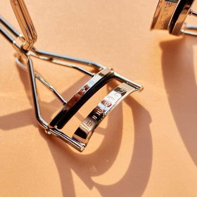 shu uemura Kẹp Bấm Mi Iconic Eyelash Curler 1pc